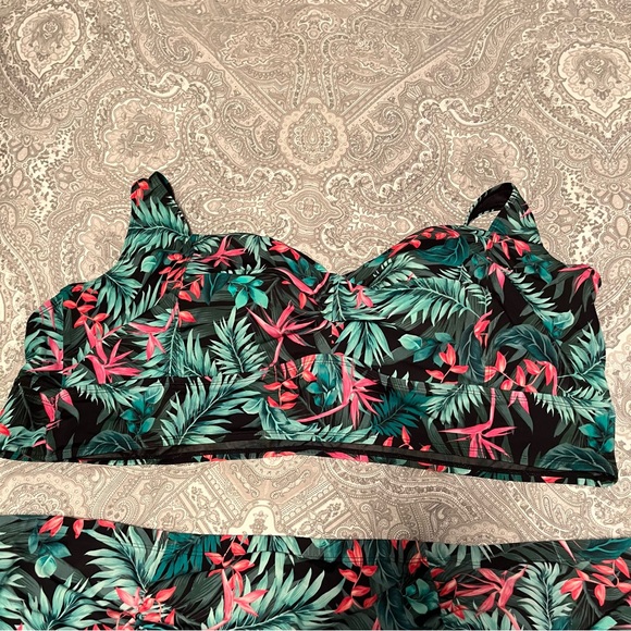 Torrid 6 two piece bikini. High waisted swim brief and supportive top. - Picture 5 of 7